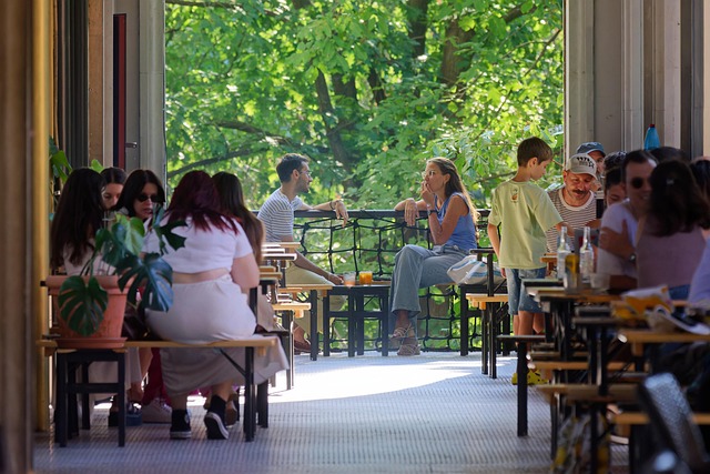 people, terrace, restaurant, drinks, relaxation, entertainment, urban, lifestyle, recreation. Depicting How Digital Recreation Shapes the New Canadian Lifestyle 